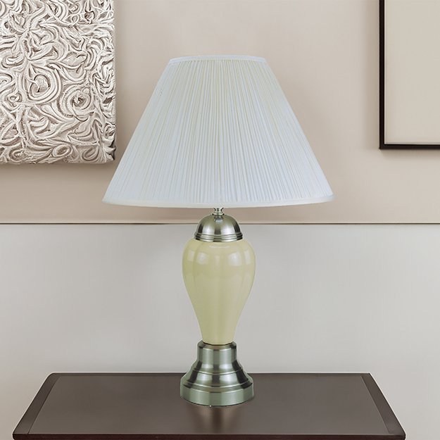 6115-iv.jpeg 6115IV PORCELAIN LAMP IVORY